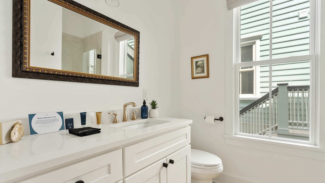 Photo of Bathroom in Downtown Charleston