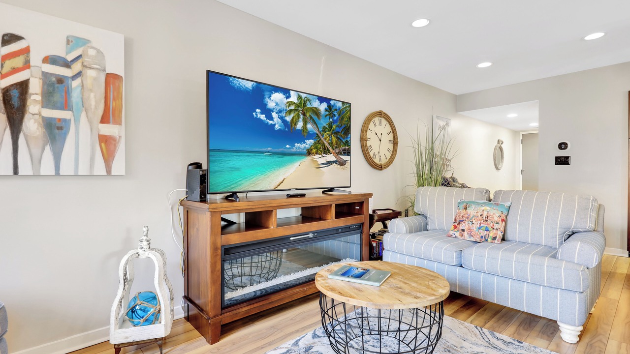 Photo of Livingroom in Shelter Cove