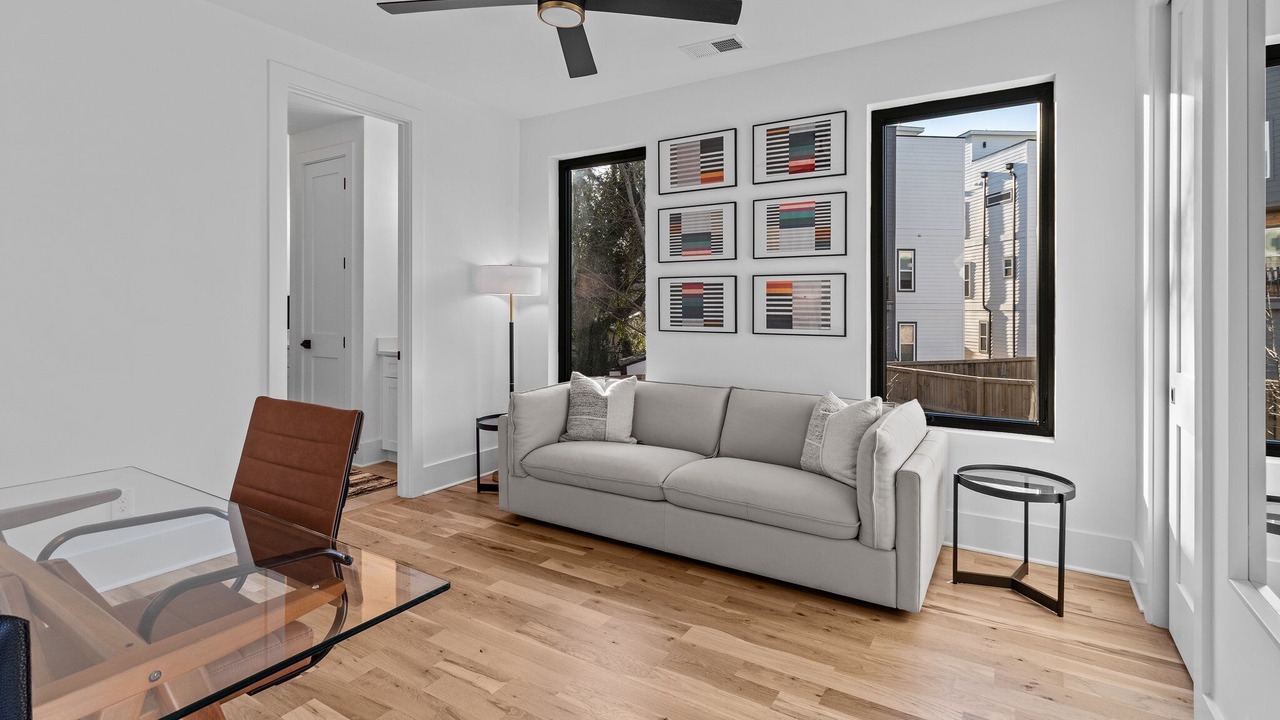 Photo of Livingroom in Optimist Park