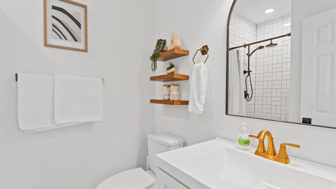 Photo of Bathroom in Cannonborough Elliotborough