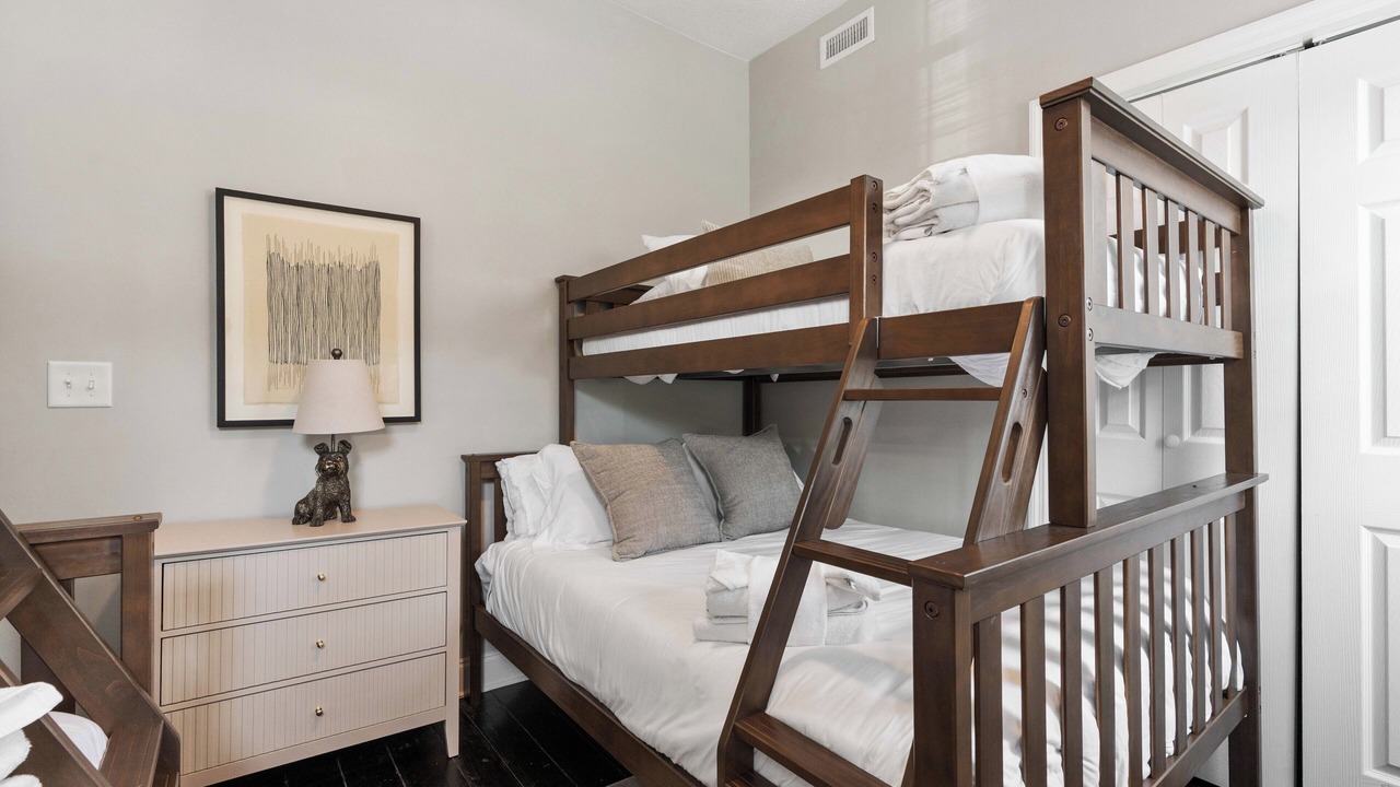 Photo of Bedroom in Downtown Charleston