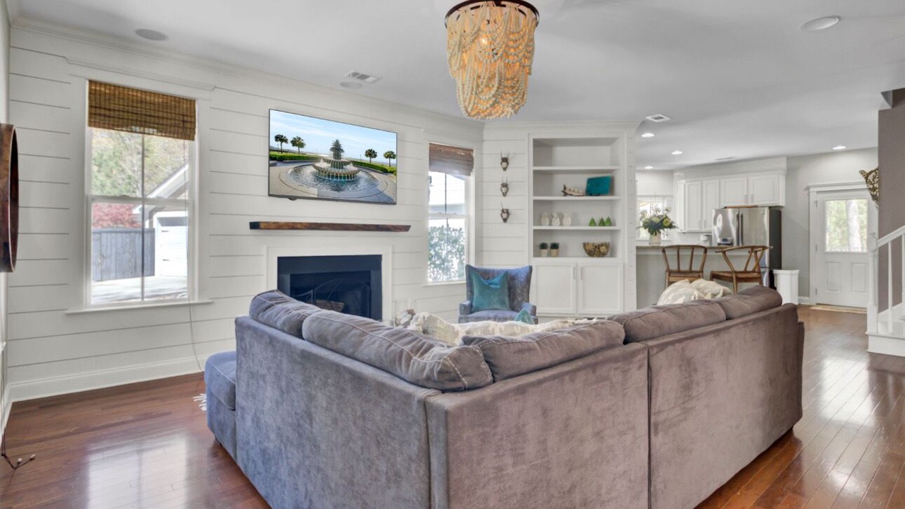 Photo of Livingroom in Mount Pleasant