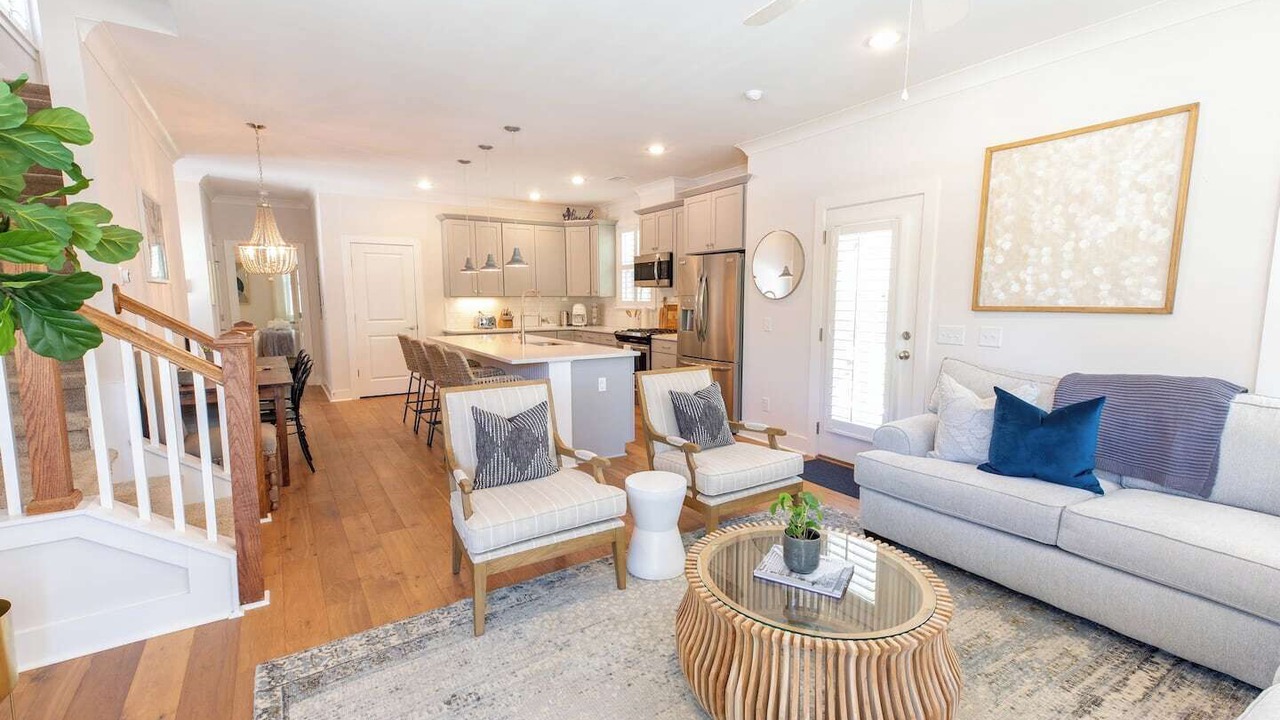 Photo of Livingroom in Charleston