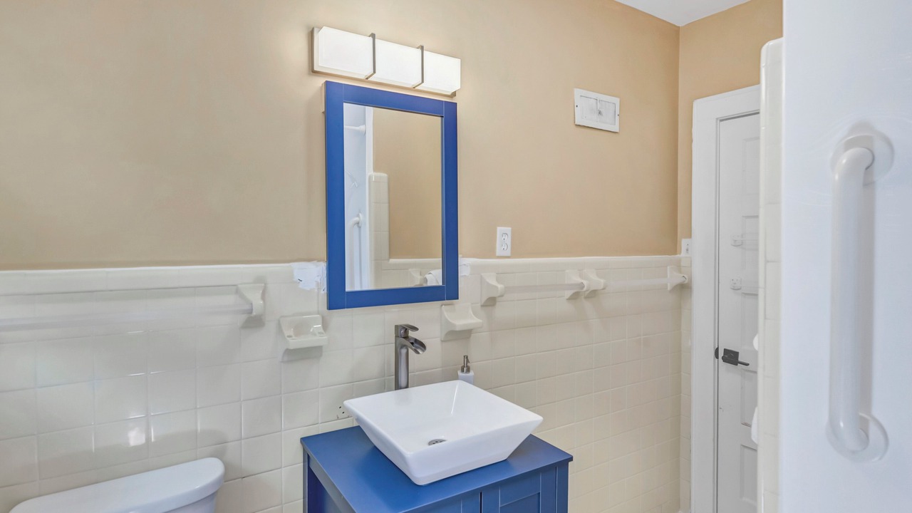 Photo of Bathroom in Rosewood