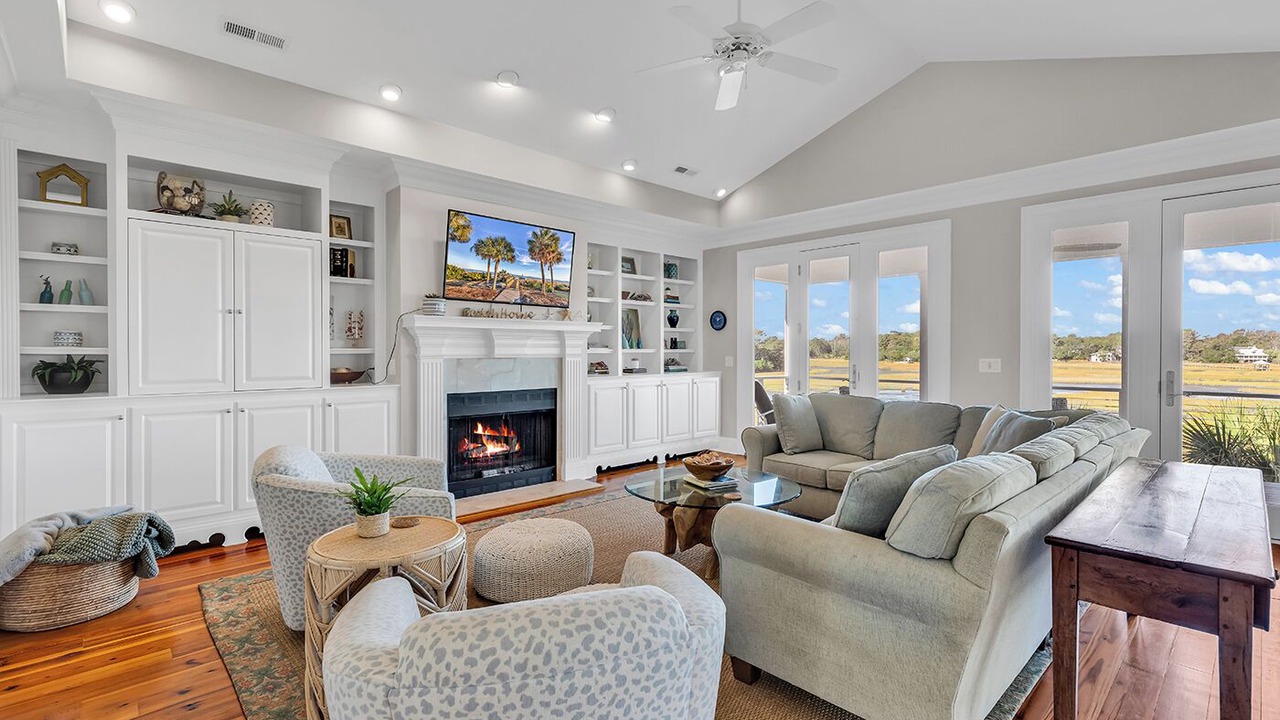Photo of Livingroom in Litchfield by the Sea