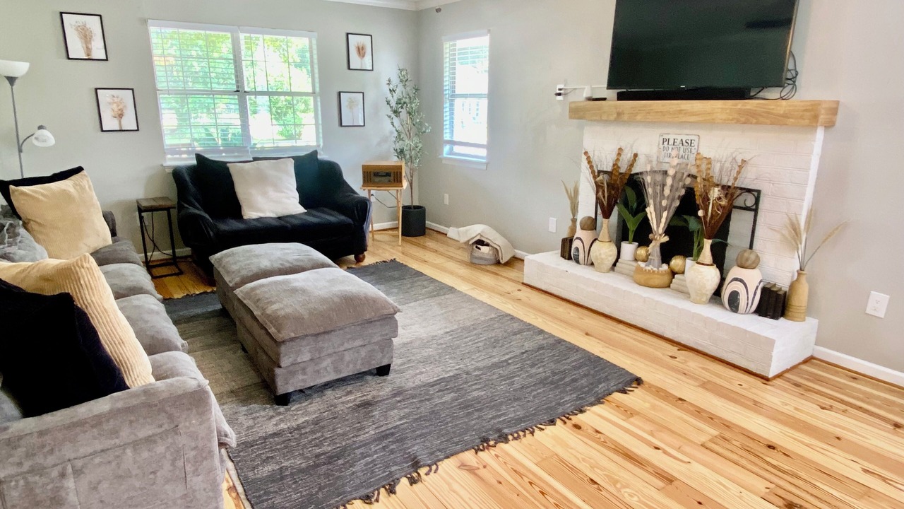 Photo of Livingroom in North Charleston