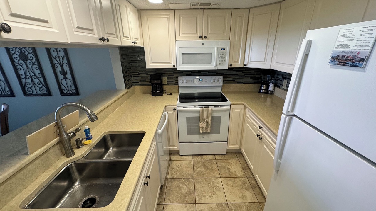 Photo of Kitchen in Shelter Cove