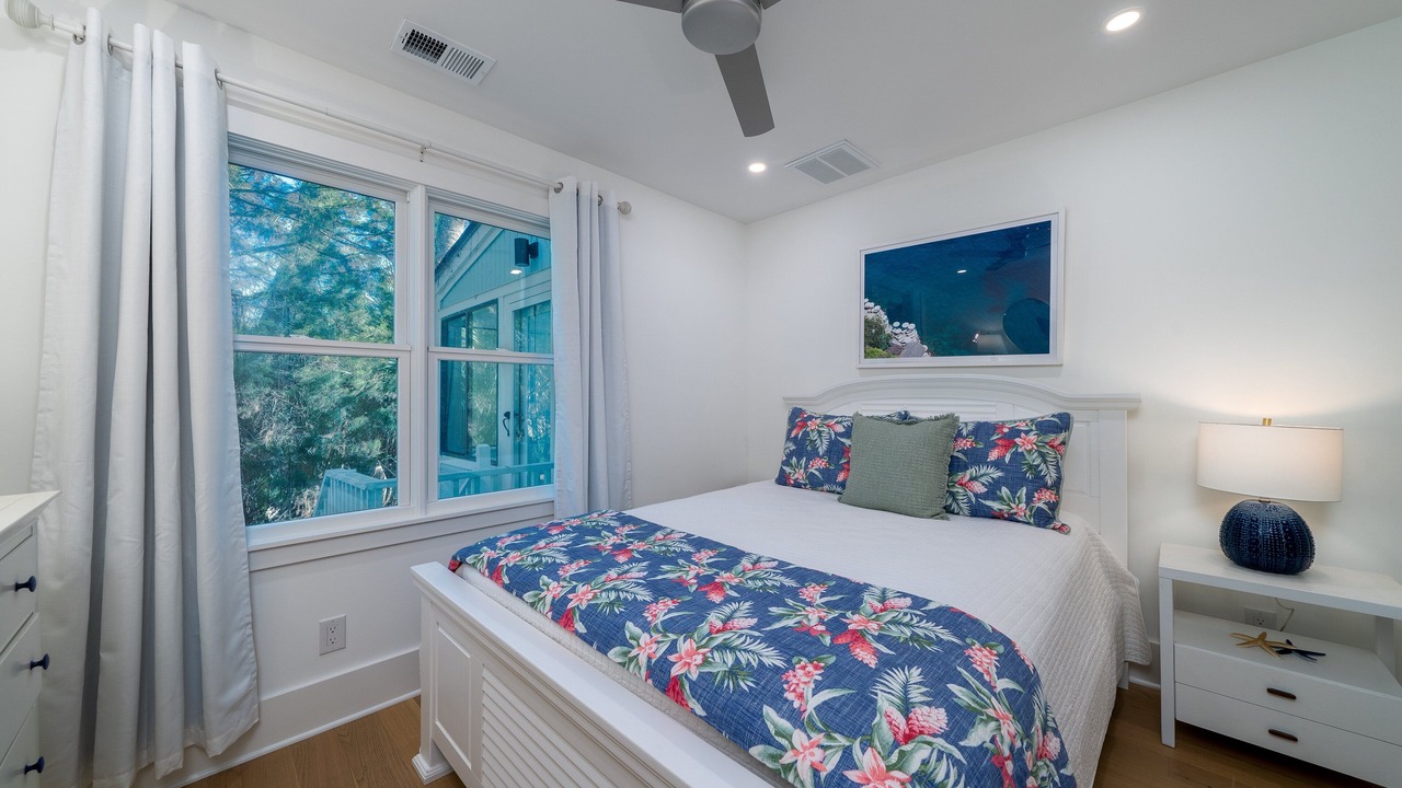 Photo of Bedroom in Tarpon Pond