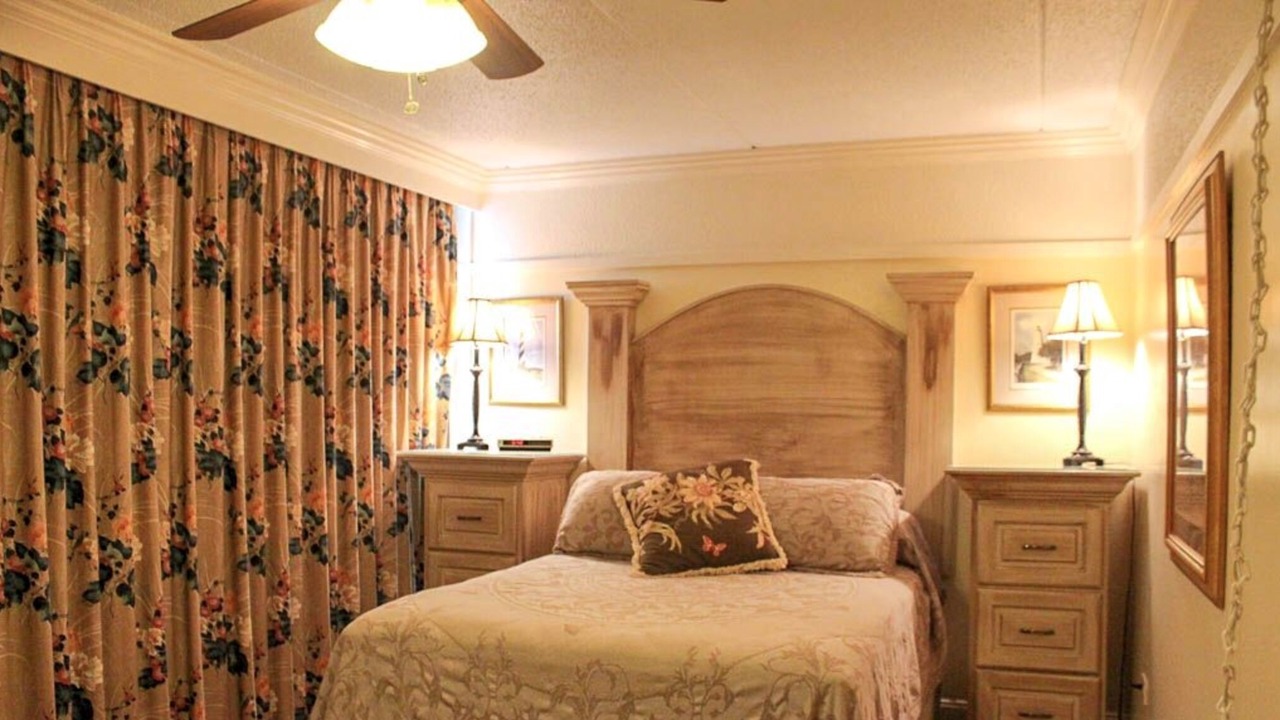 Photo of Bedroom in North Litchfield Beach
