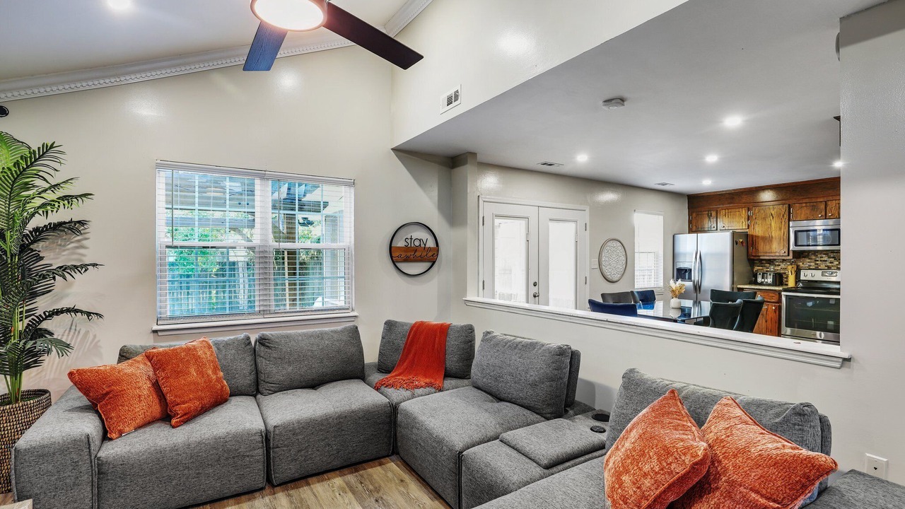 Photo of Livingroom in North Charleston