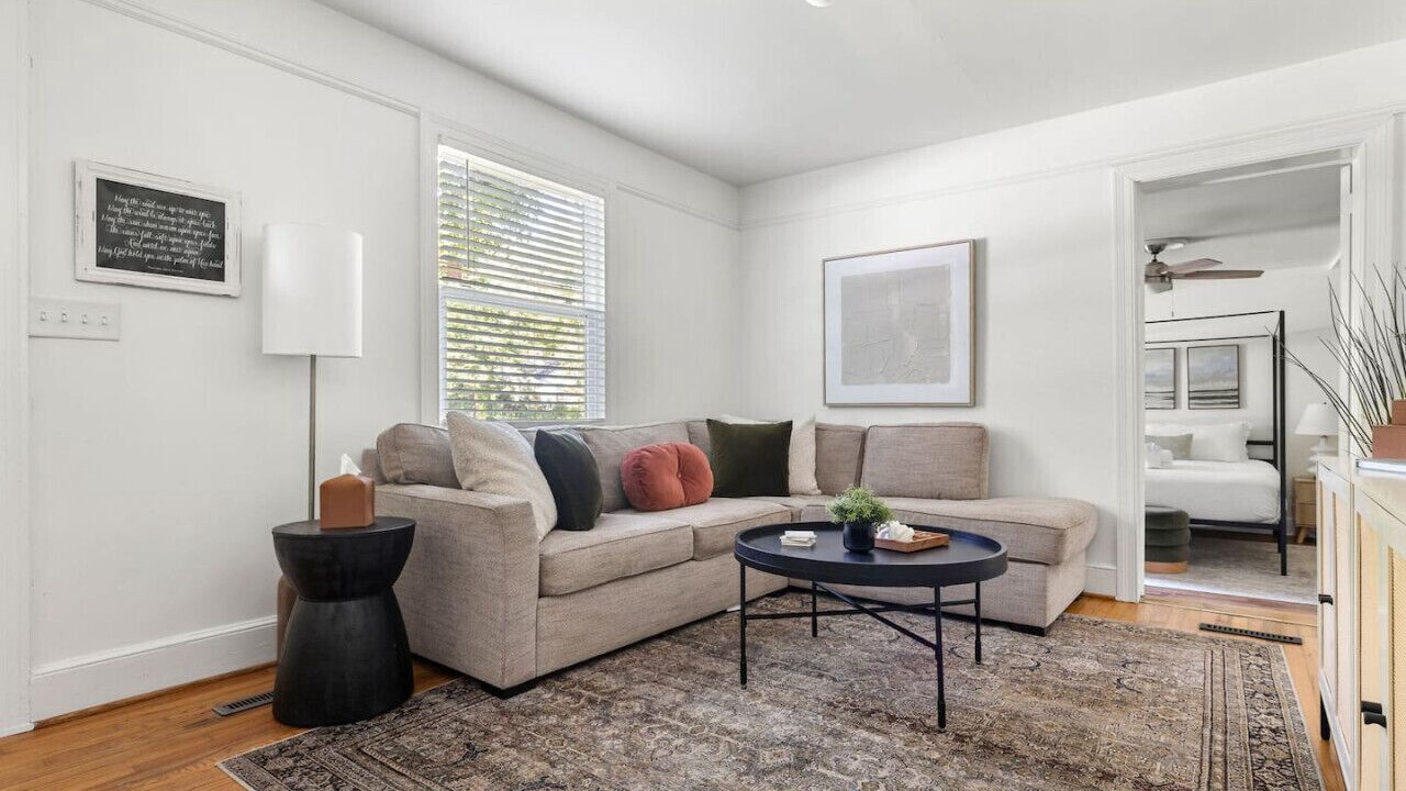 Photo of Livingroom in North Charleston