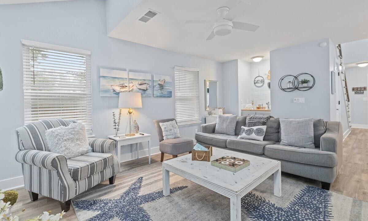 Photo of Livingroom in Mount Pleasant