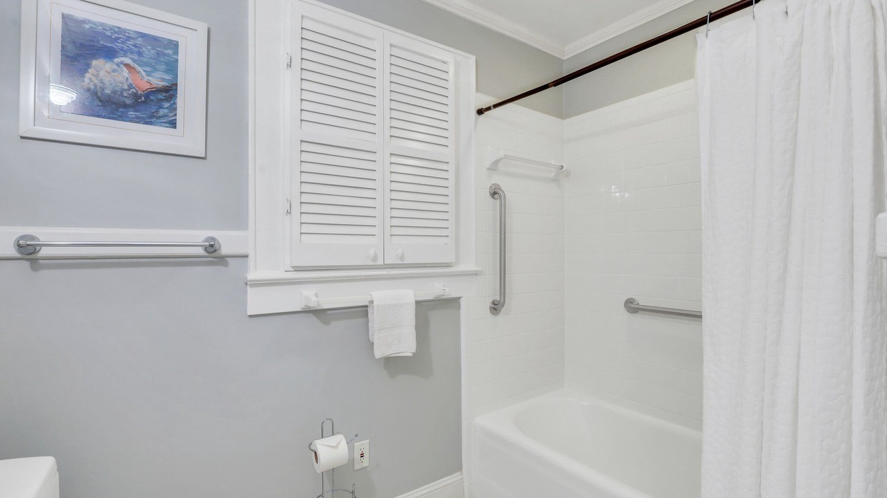Photo of Bathroom in Beaufort