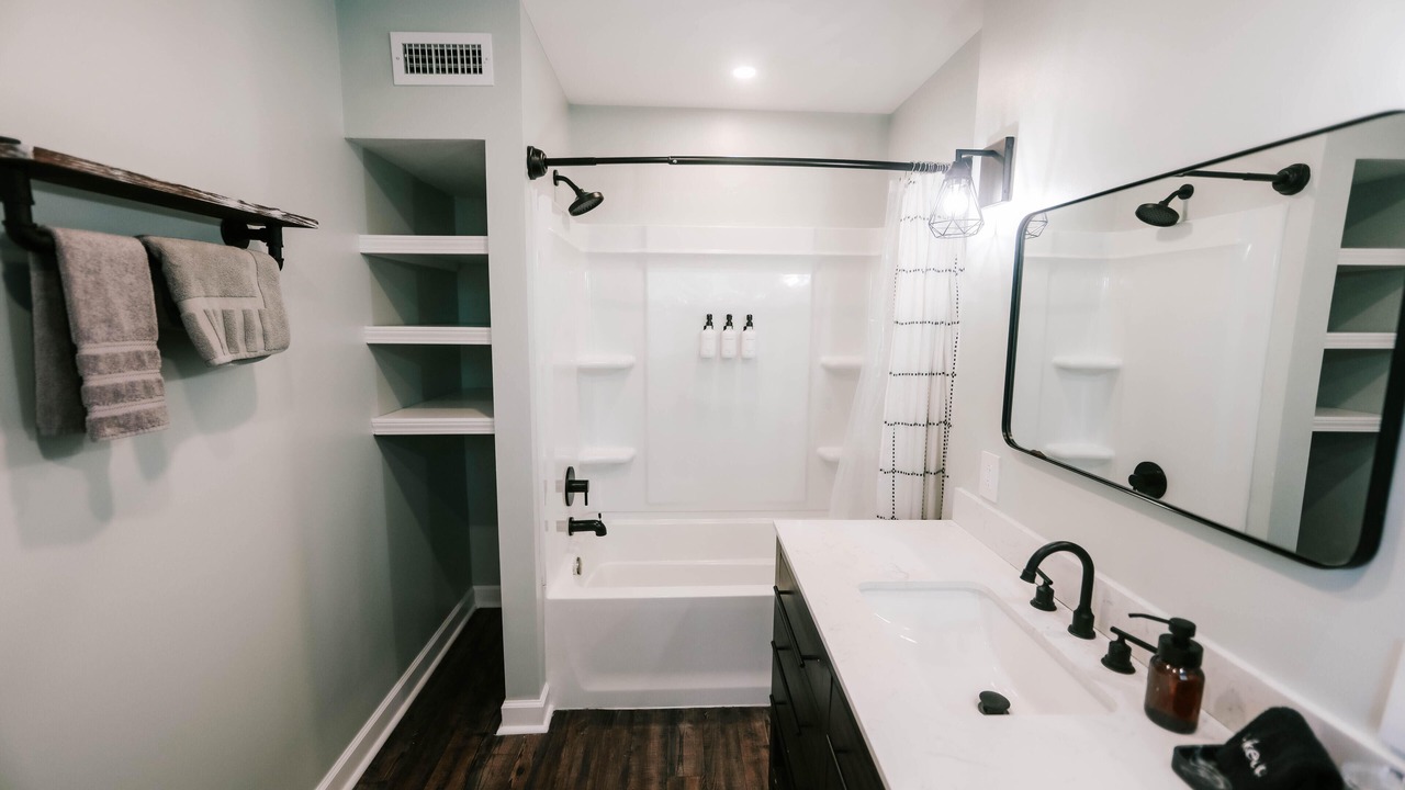 Photo of Bathroom in Mossy Oaks