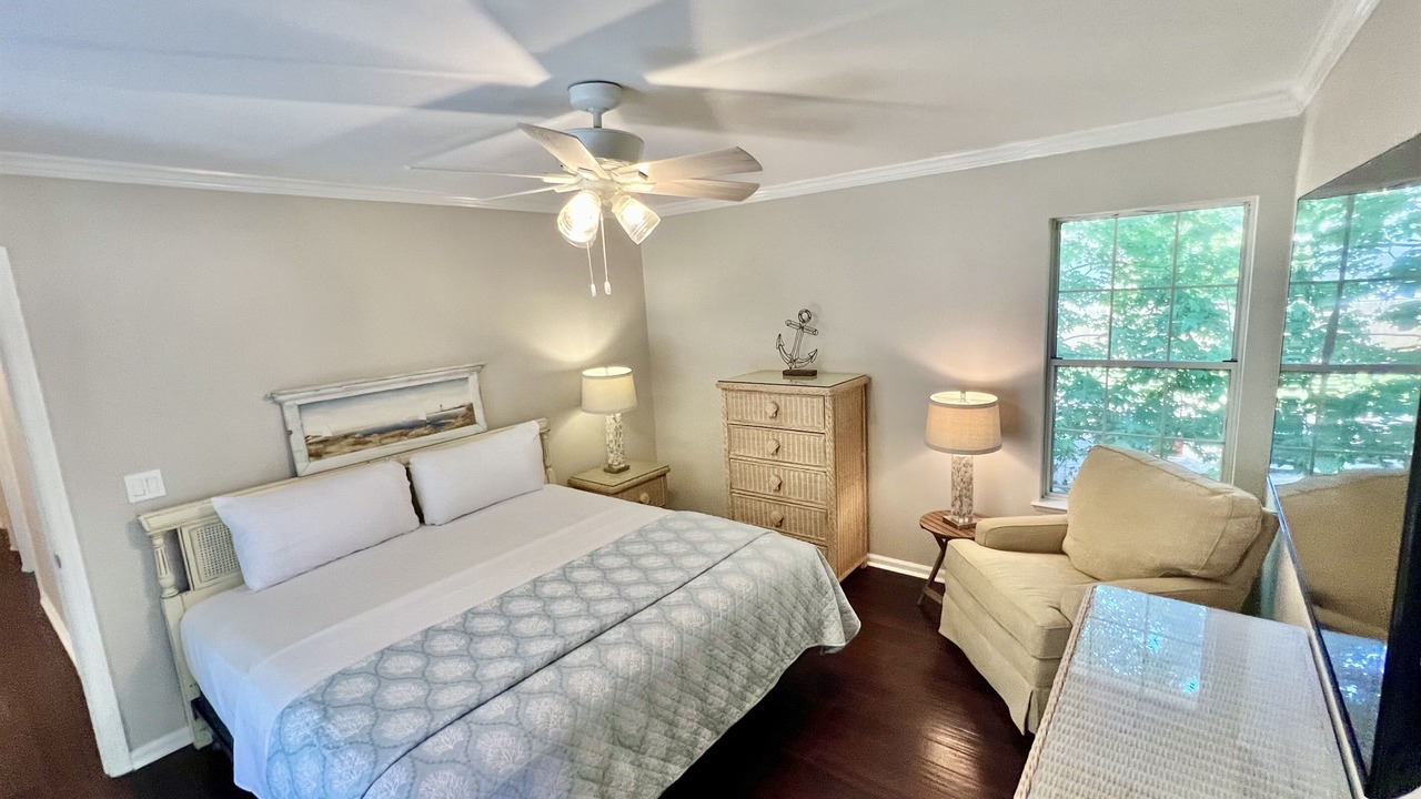 Photo of Bedroom in Savannah