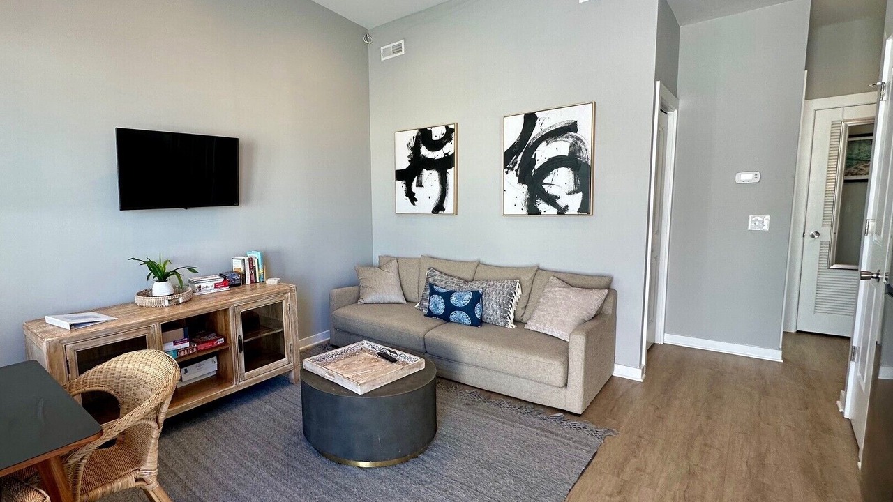 Photo of Livingroom in North Charleston