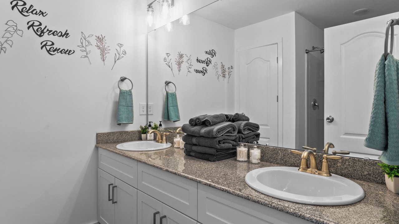 Photo of Bathroom in Ponderosa - Wingate