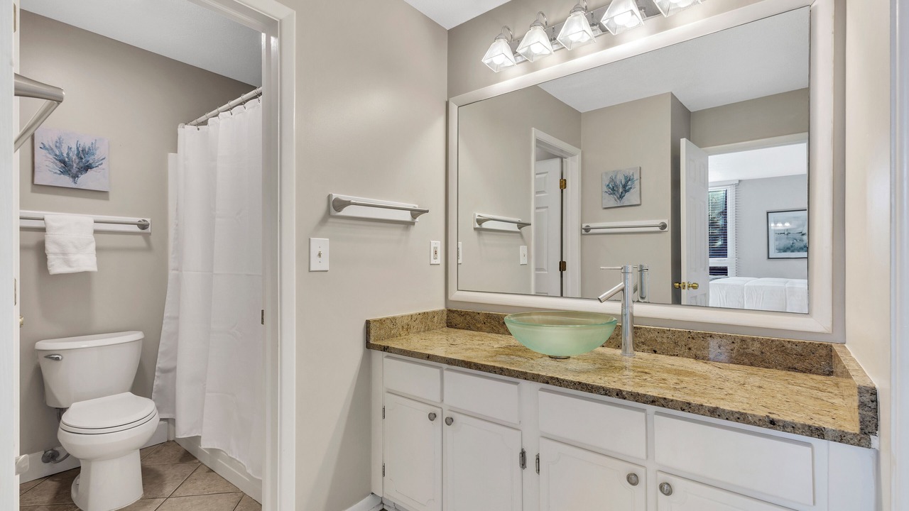 Photo of Bathroom in Harbour Town