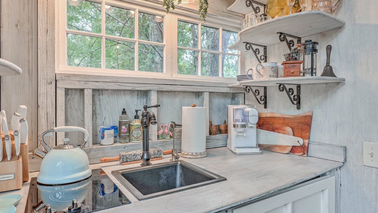 Photo of Kitchen in Wadmalaw Island