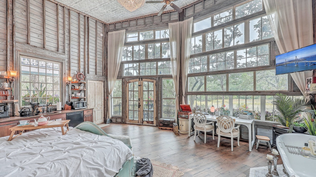 Photo of Bedroom in Wadmalaw Island
