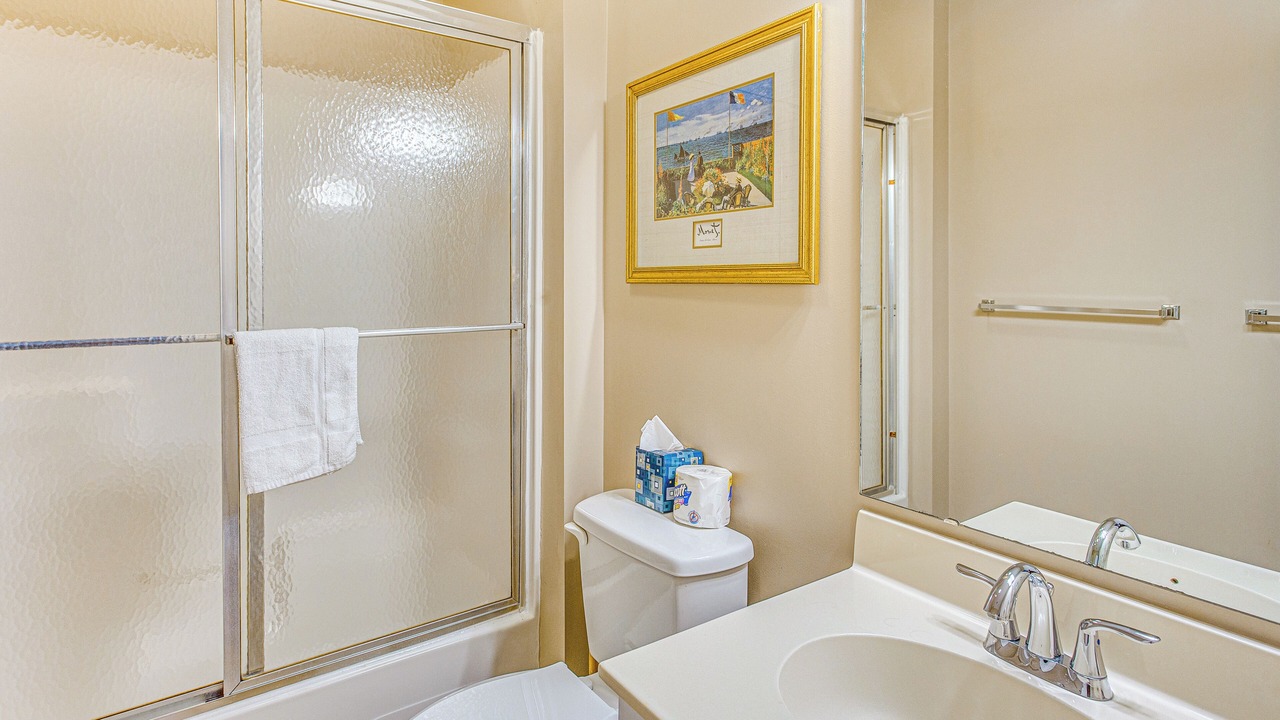 Photo of Bathroom in Red Hill