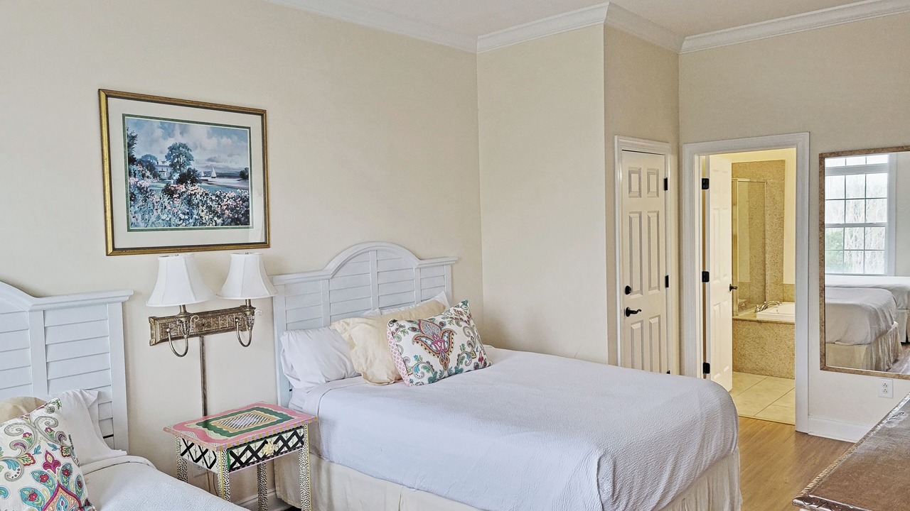 Photo of Bedroom in North Litchfield Beach