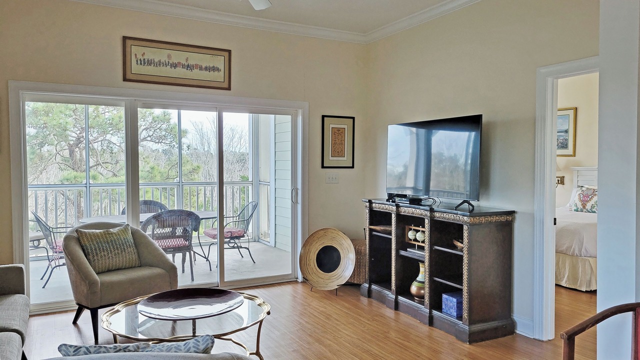 Photo of Livingroom in North Litchfield Beach