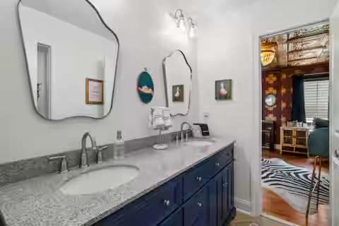 Photo of Bathroom in Villa Heights