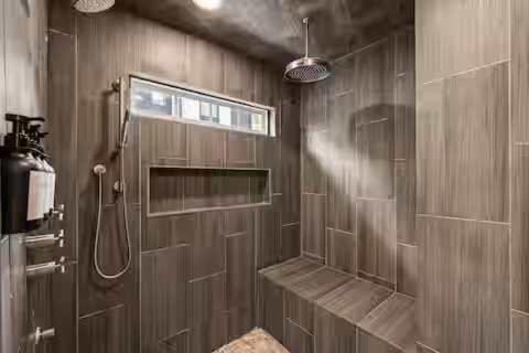 Photo of Bathroom in Villa Heights