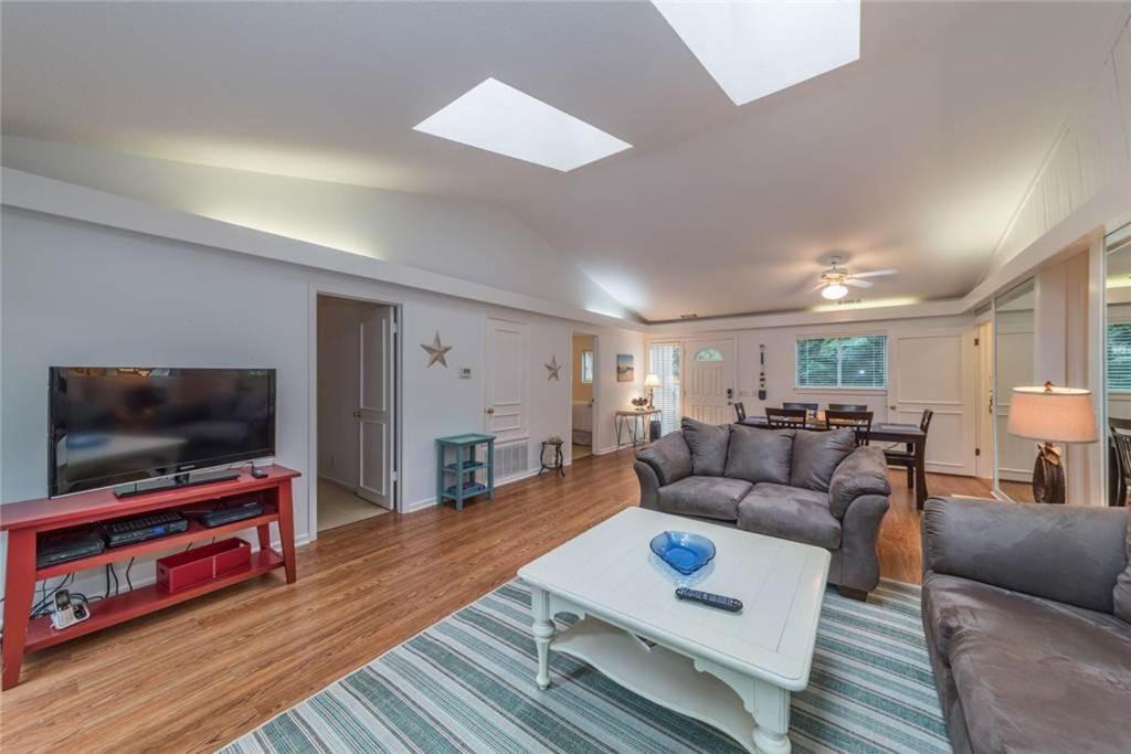 Photo of Livingroom in Lawton Woods