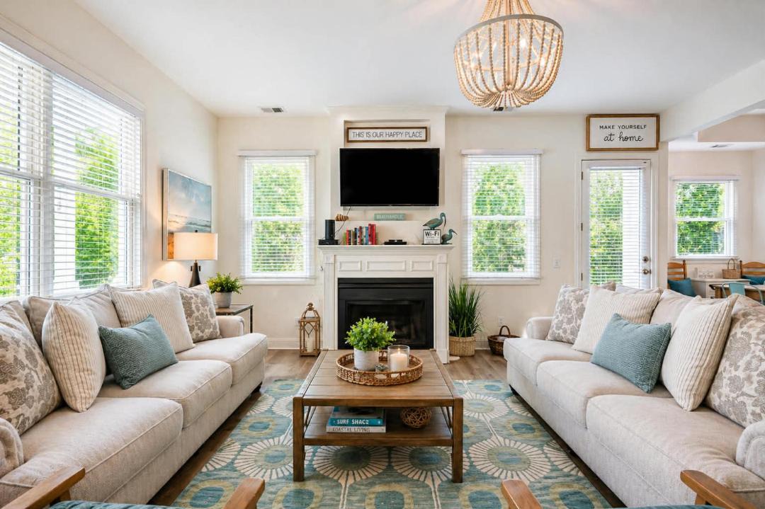Photo of Livingroom in North Forest Beach