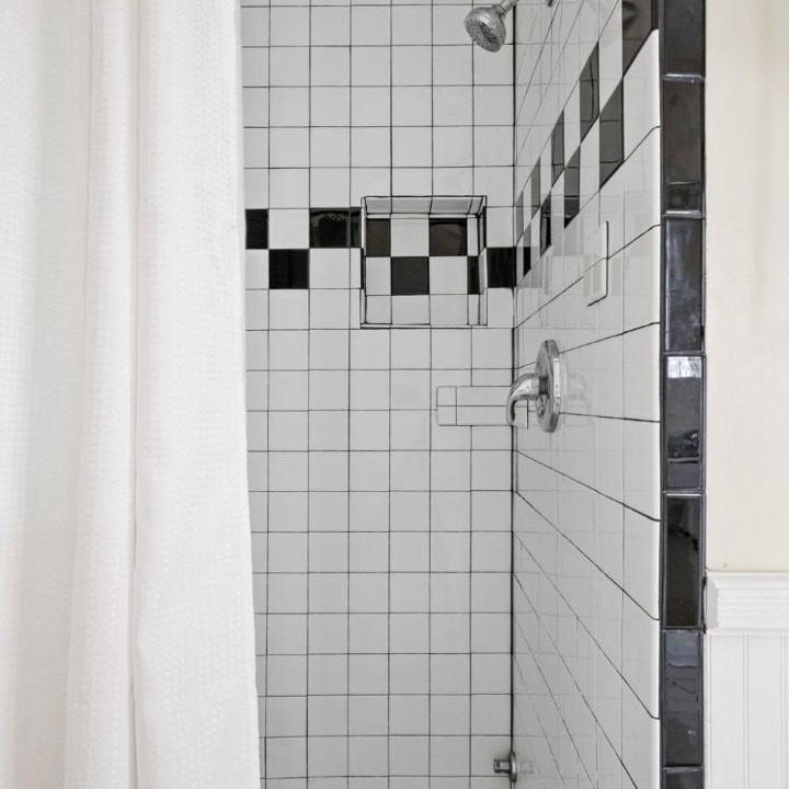 Photo of Bathroom in Cannonborough Elliotborough