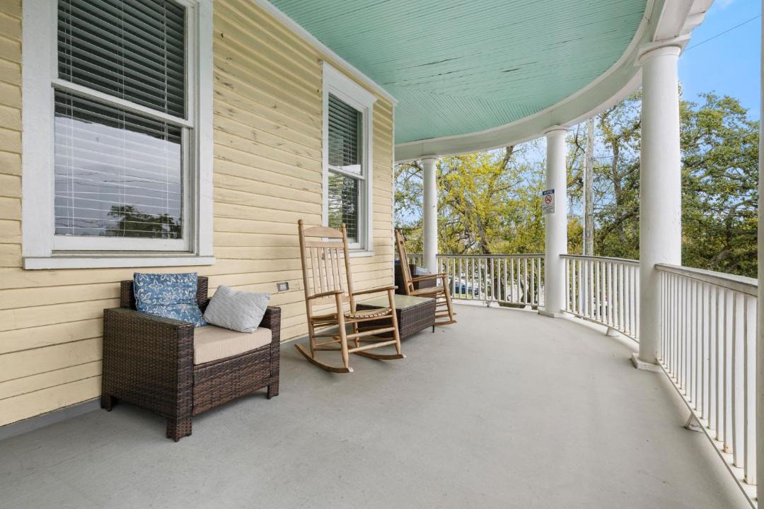 Photo of Patio Balcony in Cannonborough Elliotborough
