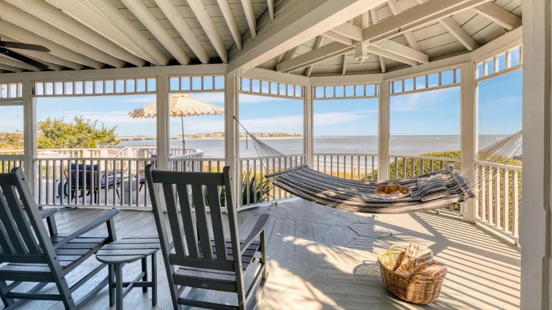 Photo of Patio Balcony in Sullivan's Island