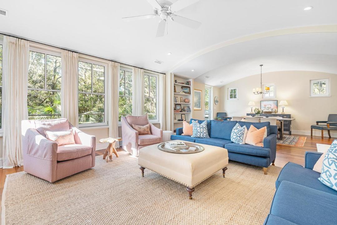 Photo of Livingroom in West Beach