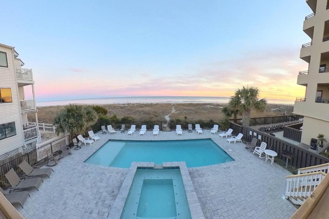 Photo of Patio Balcony in Crescent Beach