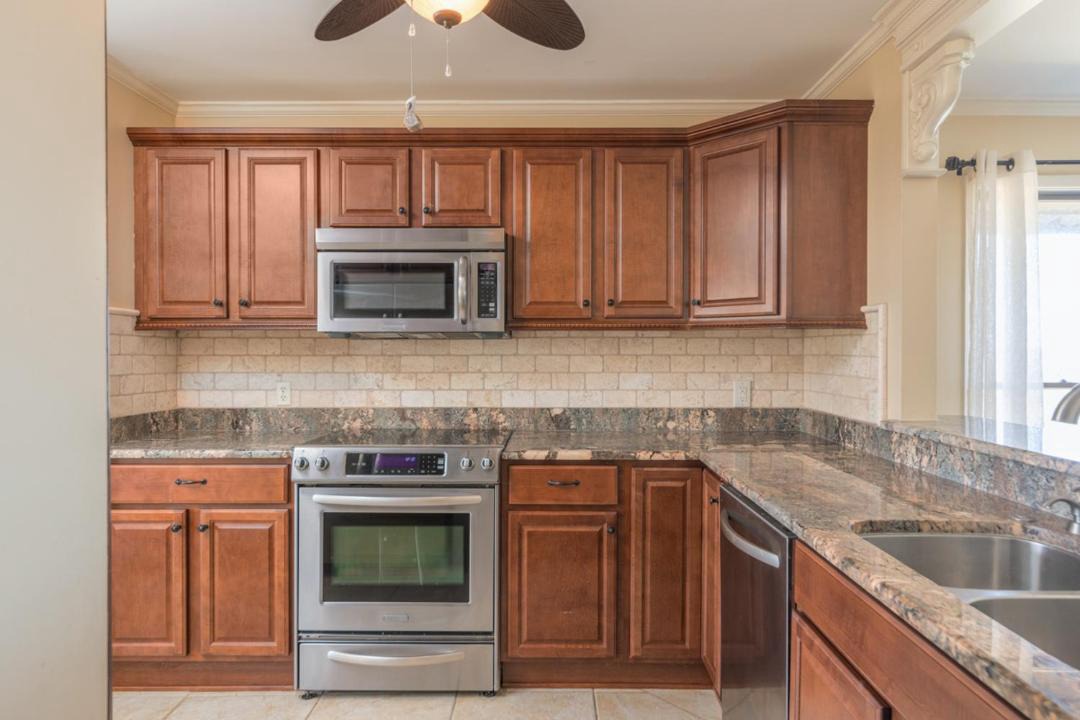 Photo of Kitchen in Oceanmarsh Subdivision