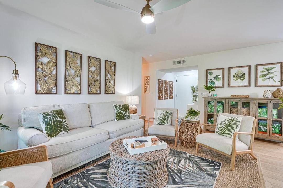 Photo of Livingroom in Seabrook Island