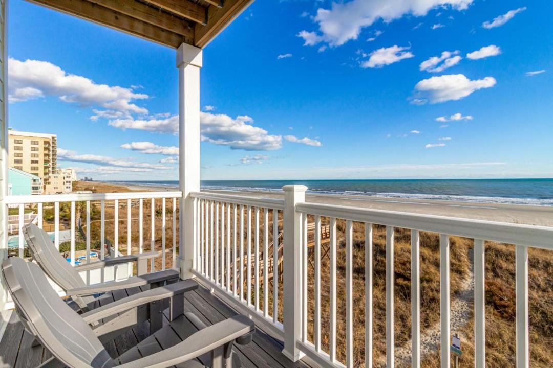 Photo of Patio Balcony in Crescent Beach