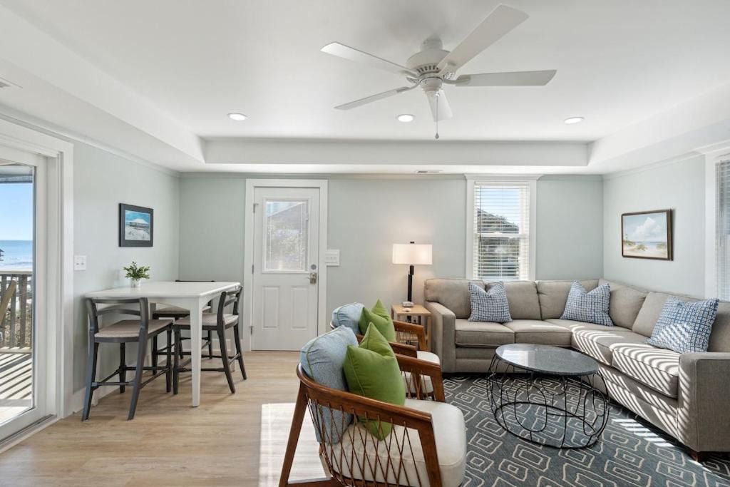 Photo of Livingroom in Folly Beach