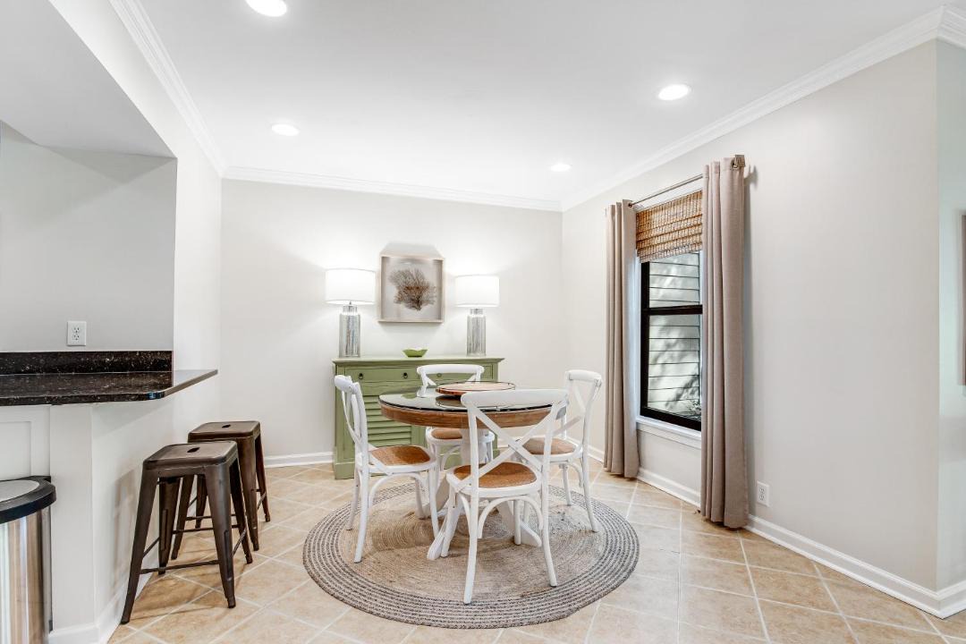 Photo of Livingroom in Seabrook Island