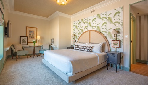 Superior Room, 1 King Bed