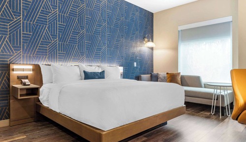 Standard Room, 1 King Bed, Bathtub