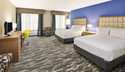 Standard Room, 2 Double Beds, Accessible (Accessible Tub)