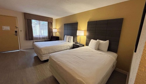 Standard Suite, 2 Double Beds, Non Smoking