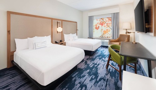 Room, 2 Queen Beds, Roll-in Shower