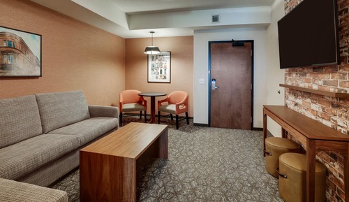Suite, 1 King Bed with Sofa bed, Hearing Accessible (Upper Floor, Sofa Sleeper, 2 Rooms)