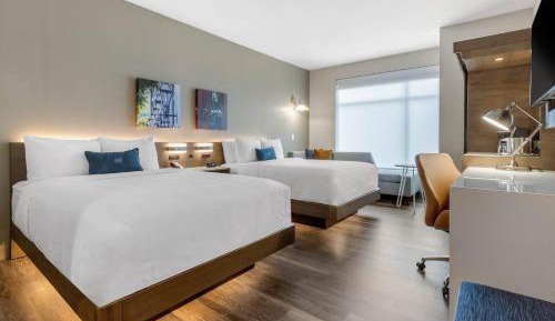 Queen Room with Two Queen Beds - Non-Smoking