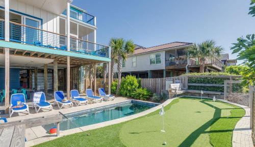 Six-Bedroom House