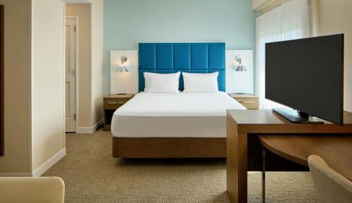King Studio Suite with Sofa Bed